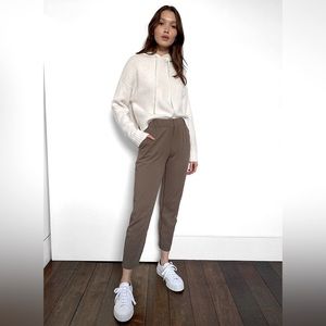 Aritzia the Group by Babaton weekender pant